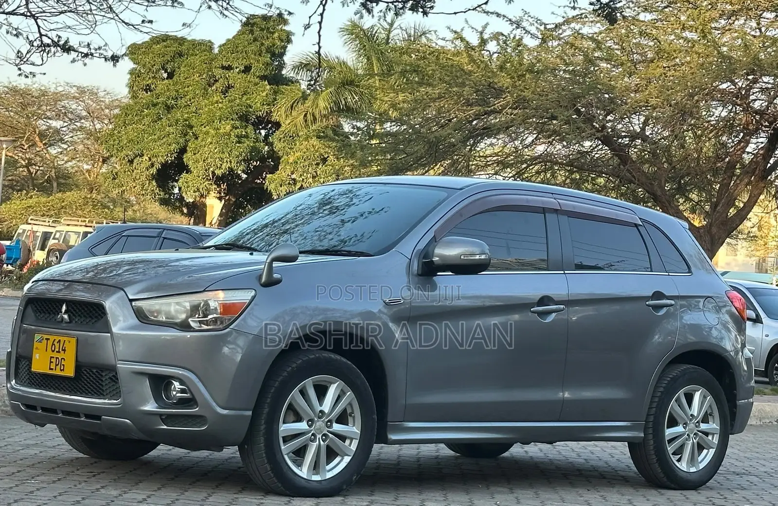 Mitsubishi RVR 2.0 2011 Gray