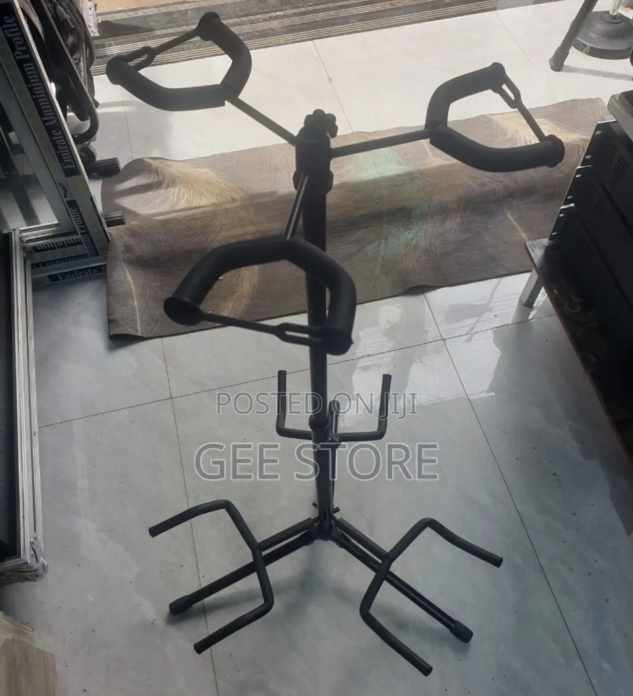 Adjustable Triple Guitar Stand