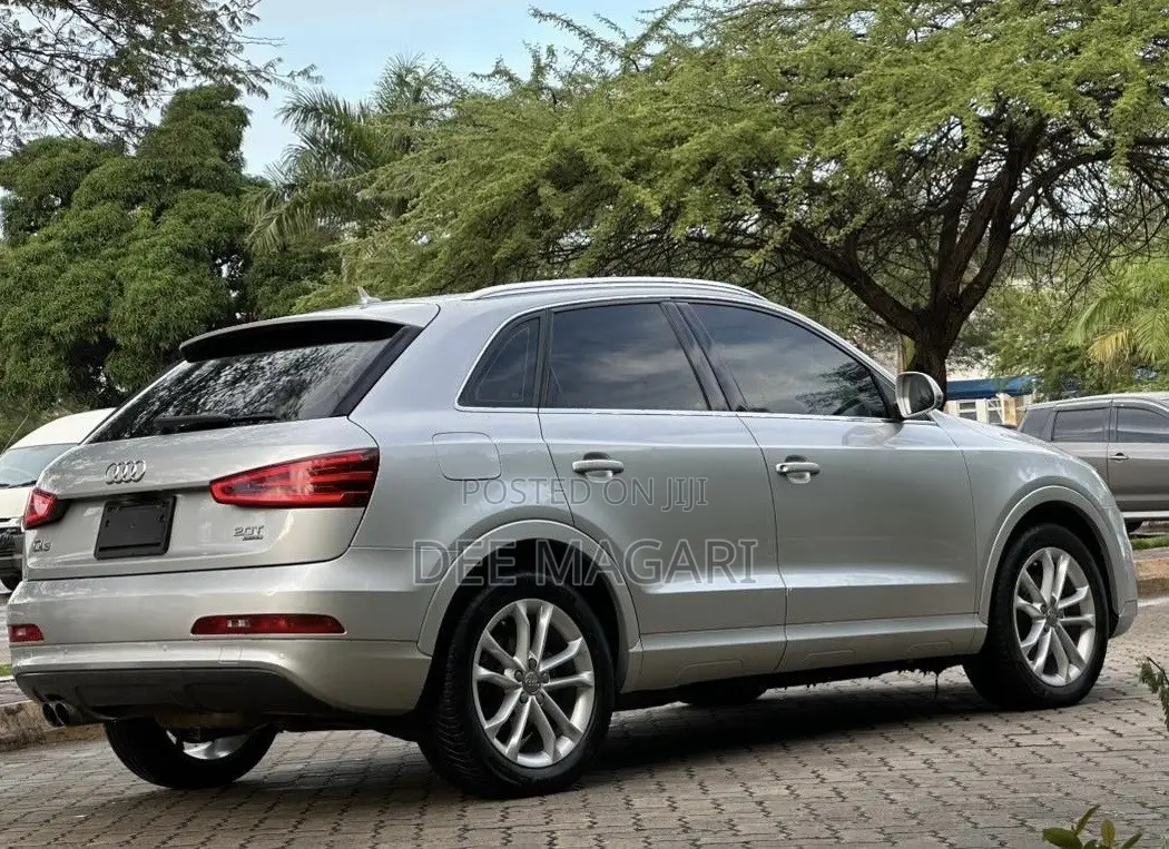 Audi Q3 2014 Silver