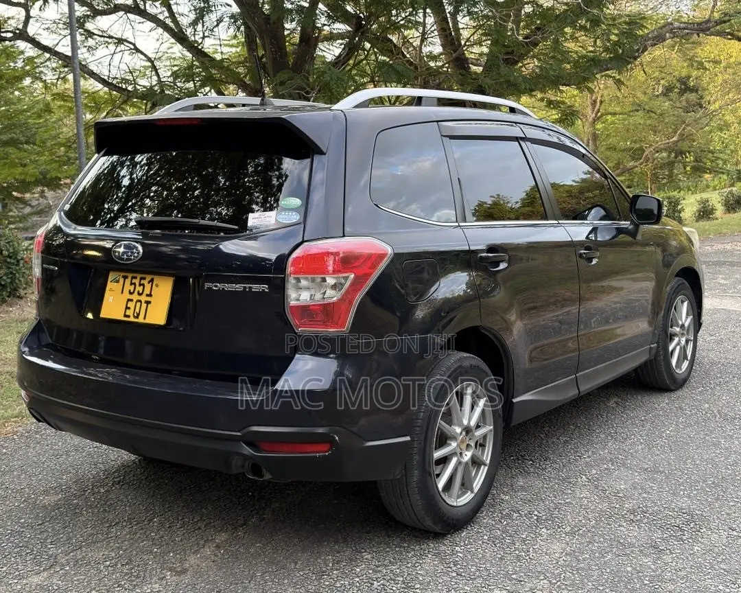 Subaru Forester 2014 Black