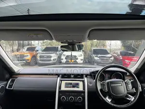 Land Rover Discovery 2017 Gray