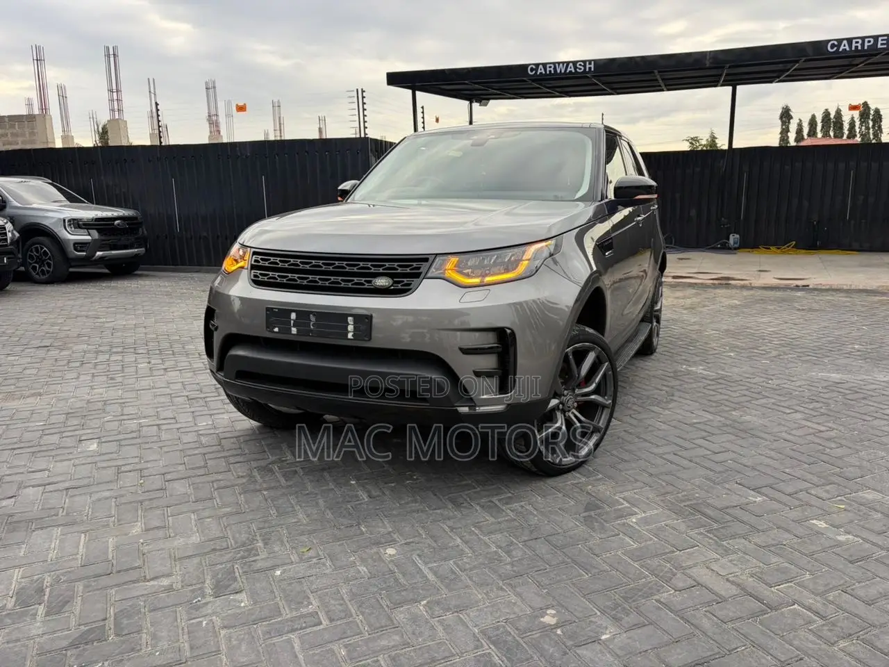 Land Rover Discovery 2017 Gray