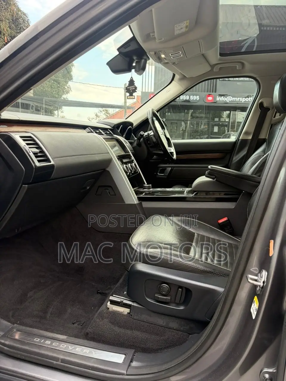Land Rover Discovery 2017 Gray
