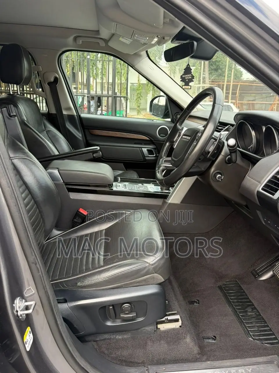 Land Rover Discovery 2017 Gray