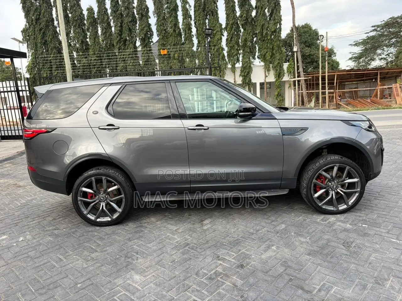 Land Rover Discovery 2017 Gray