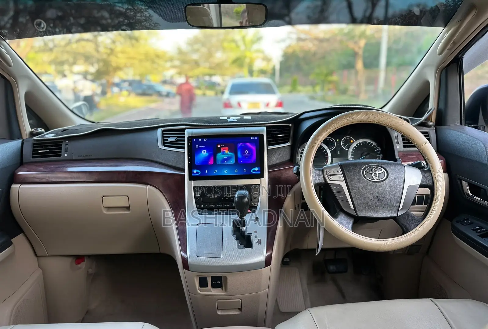 Toyota Alphard 2.4 Petrol FWD 2009 White