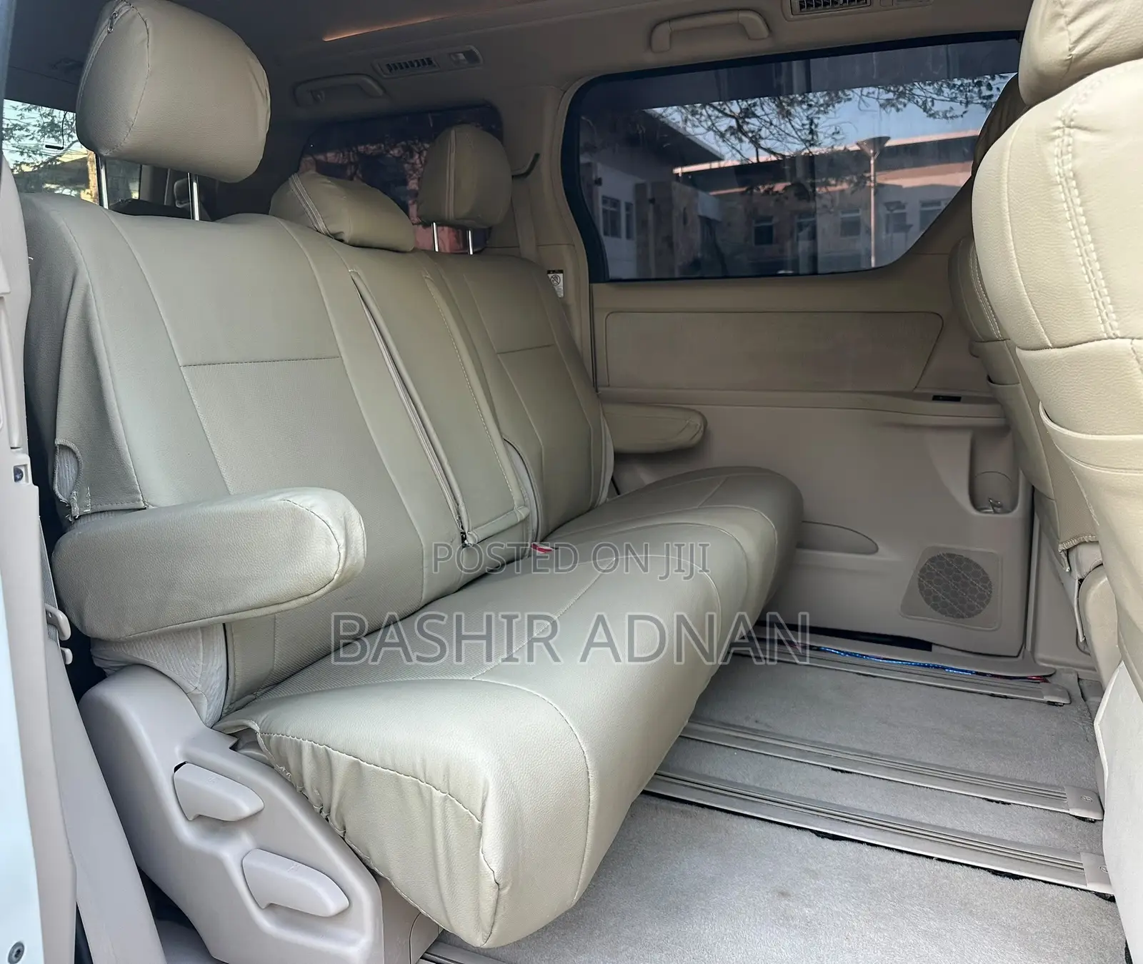 Toyota Alphard 2.4 Petrol FWD 2009 White