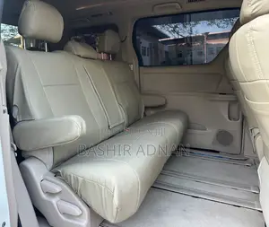 Toyota Alphard 2.4 Petrol FWD 2009 White