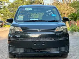 Toyota Spade 1.5 2014 Black