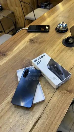 New Samsung Galaxy A17 5G 128 GB Black