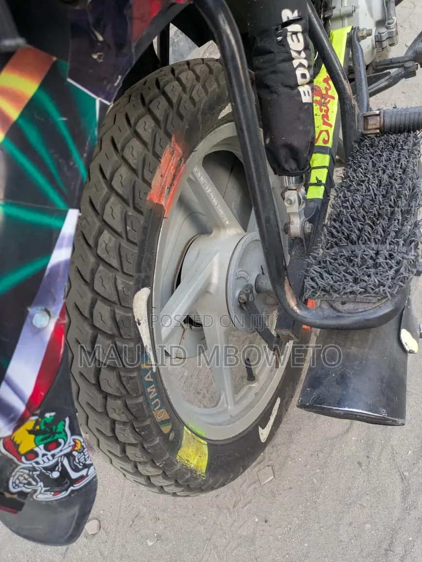 Bajaj Boxer 125 2025 Black