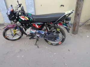 Bajaj Boxer 125 2025 Black
