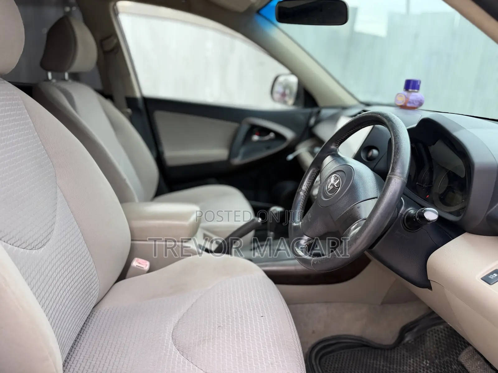 Toyota Vanguard 2010 Black