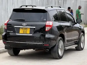 Toyota Vanguard 2010 Black