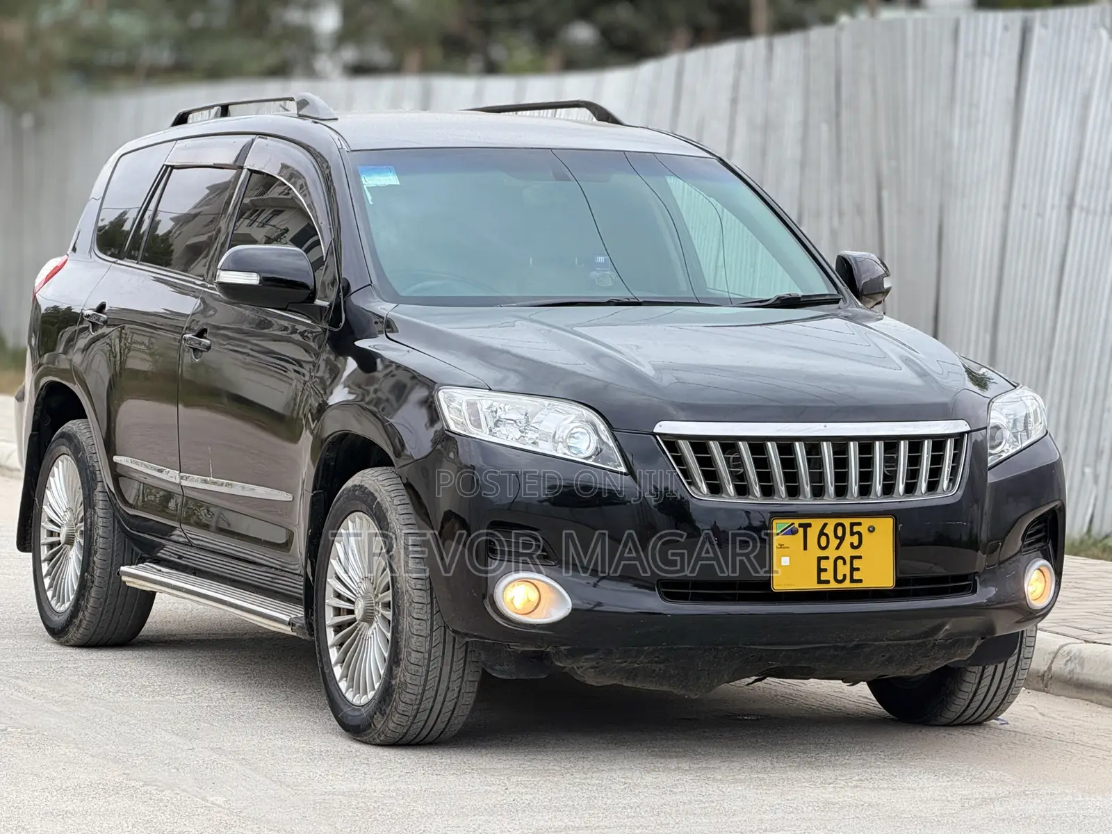 Toyota Vanguard 2010 Black