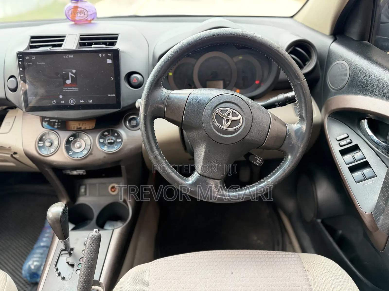 Toyota Vanguard 2010 Black