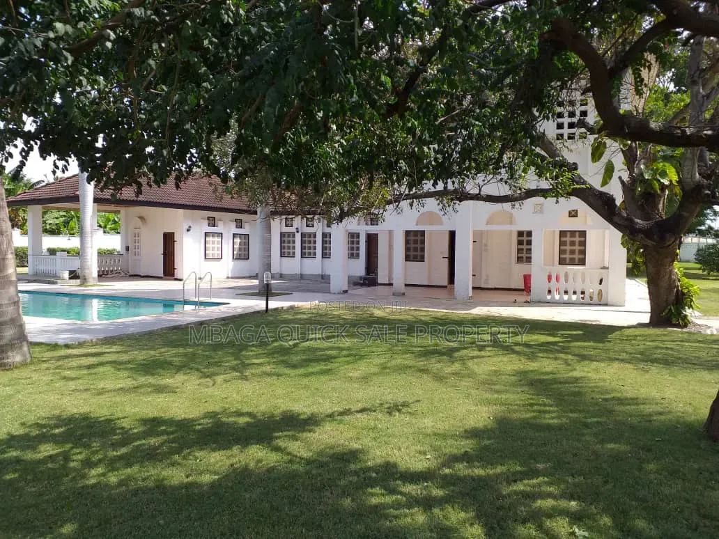 Furnished 8bdrm House in Mbezi Beach for rent