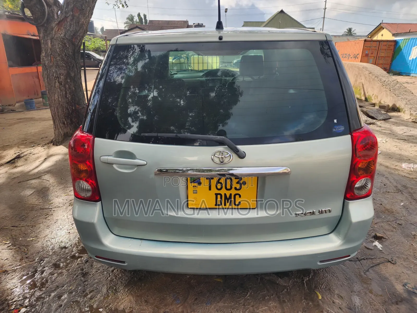 Toyota Raum 2005 Green