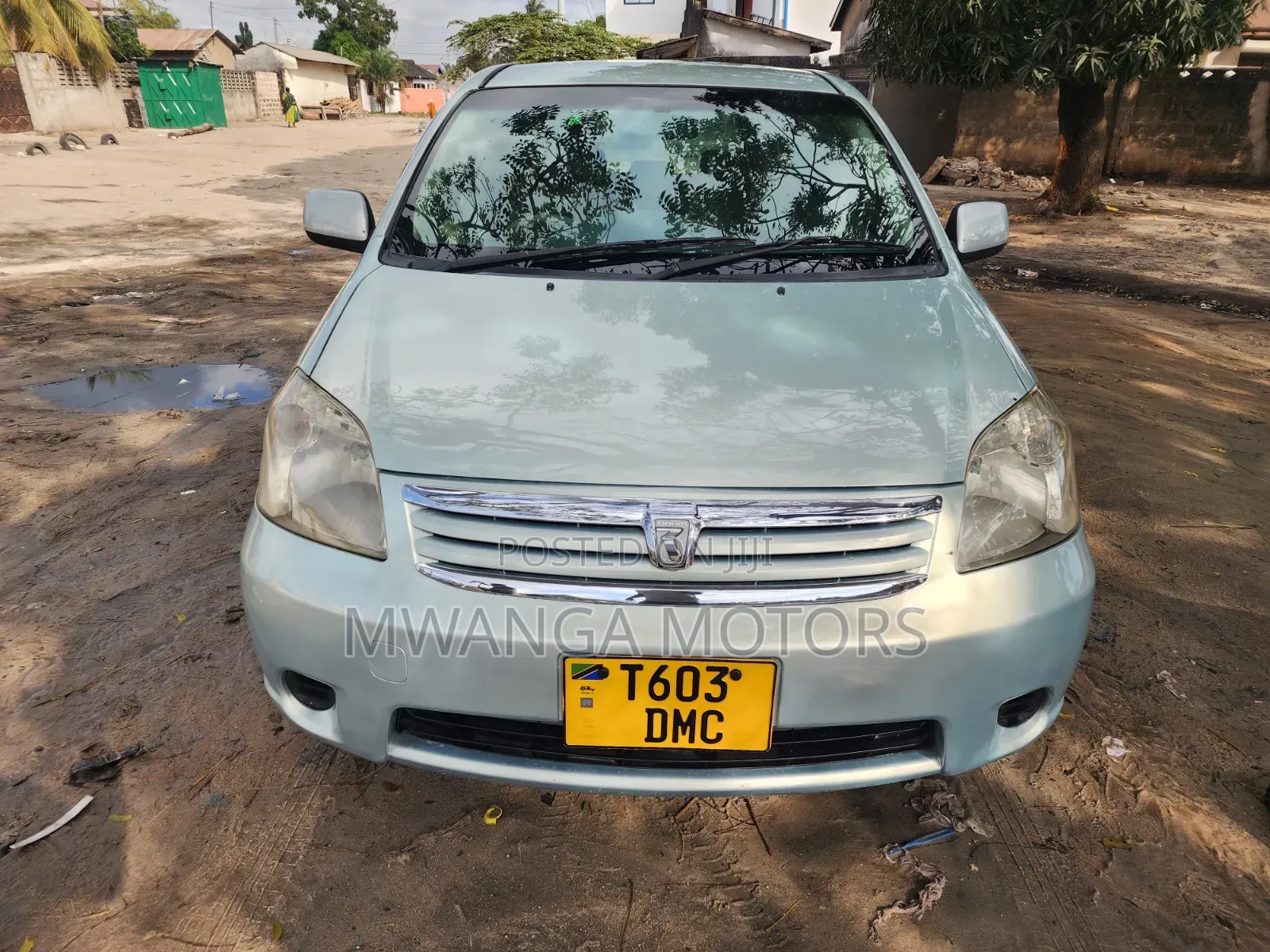 Toyota Raum 2005 Green