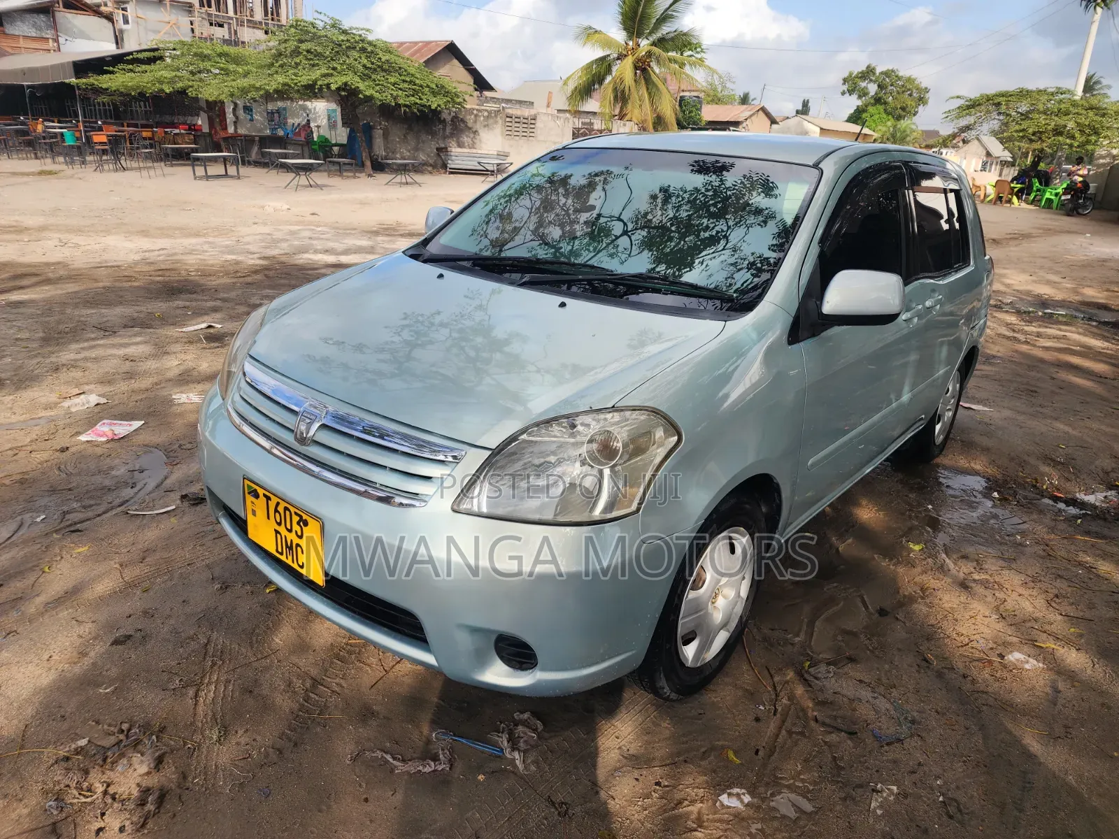 Toyota Raum 2005 Green
