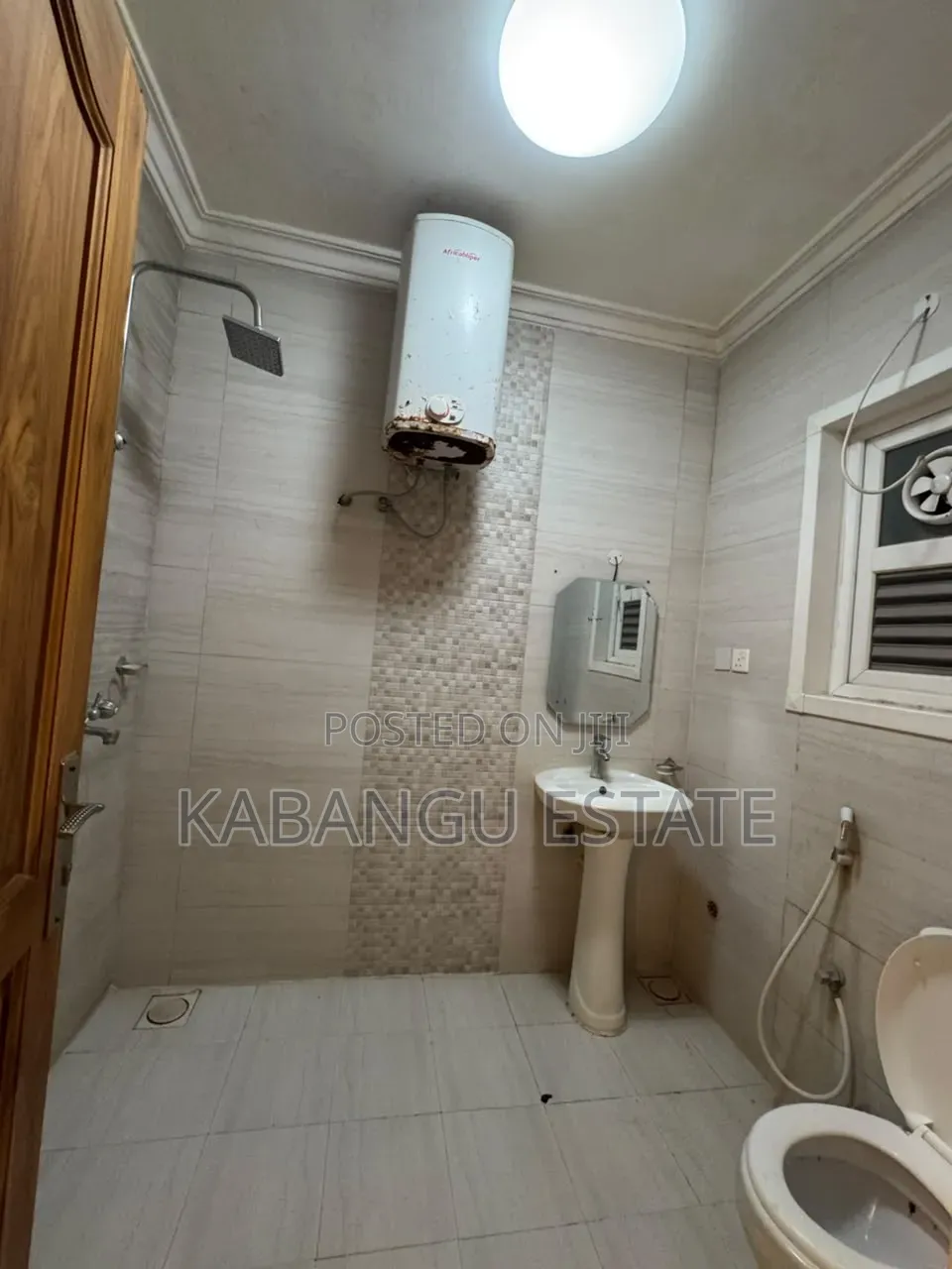 3bdrm Apartment in Upanga for rent