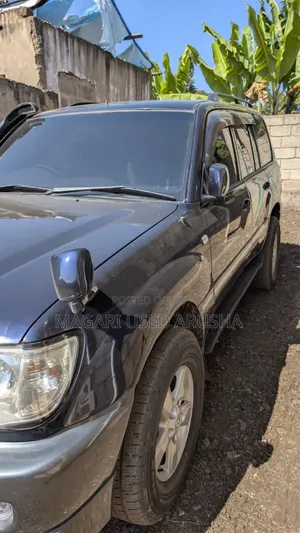 Toyota Land Cruiser 2004 Black