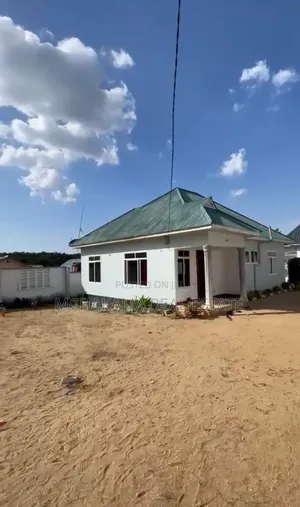 3bdrm House in Mchakama Real Estate, Mbezi for sale
