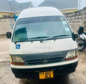 Toyota Grand HiAce 1999 Off white