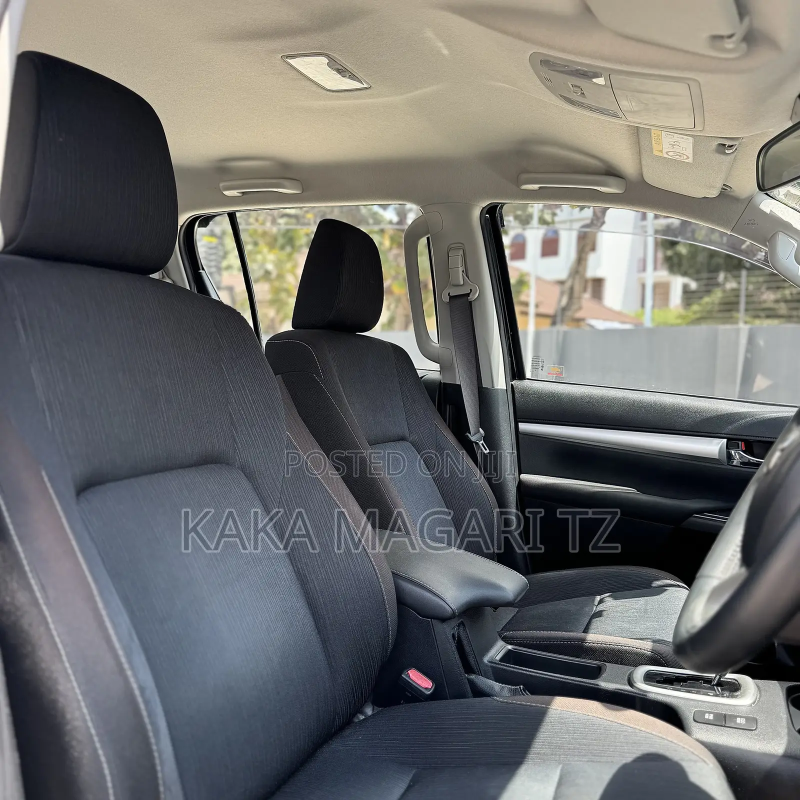 Toyota Hilux 2020 Black