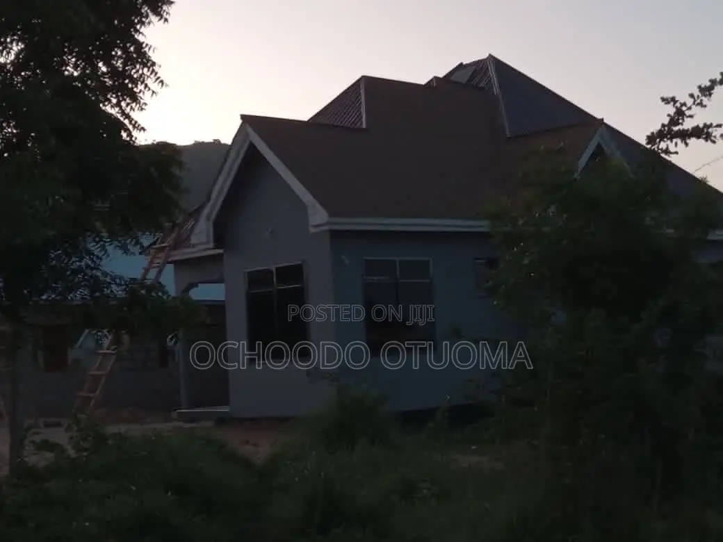 3bdrm Room & Parlour in Mkundi for rent
