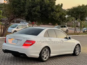 Mercedes-Benz C-Class 2011 Pearl