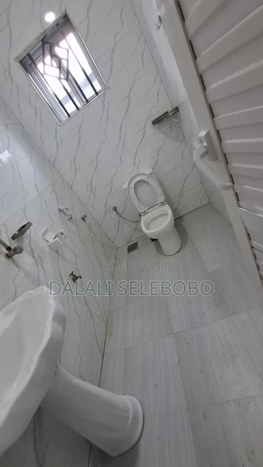3bdrm Bungalow in Kinondoni Mahakamani for rent