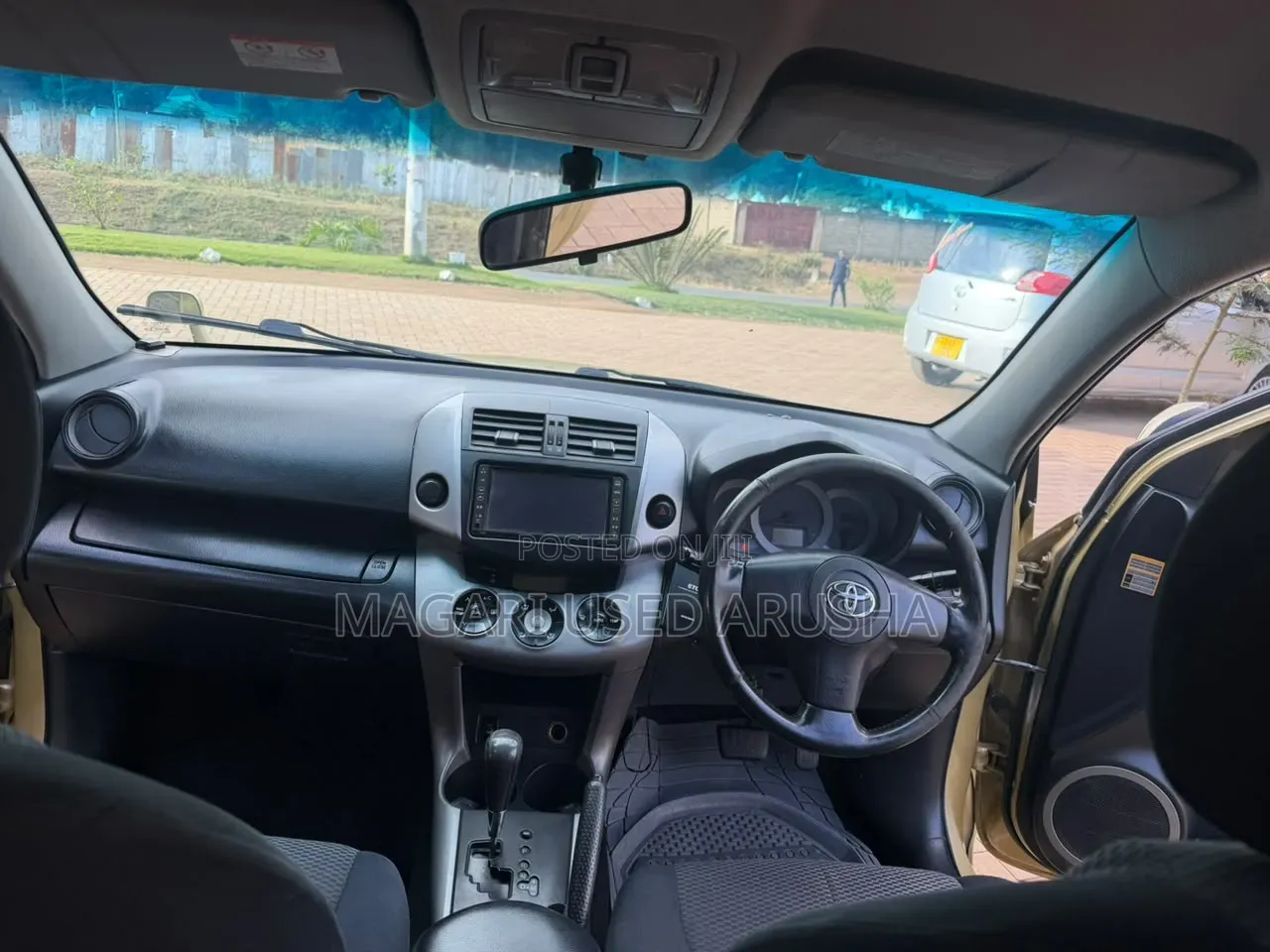 Toyota RAV4 2009 Gold