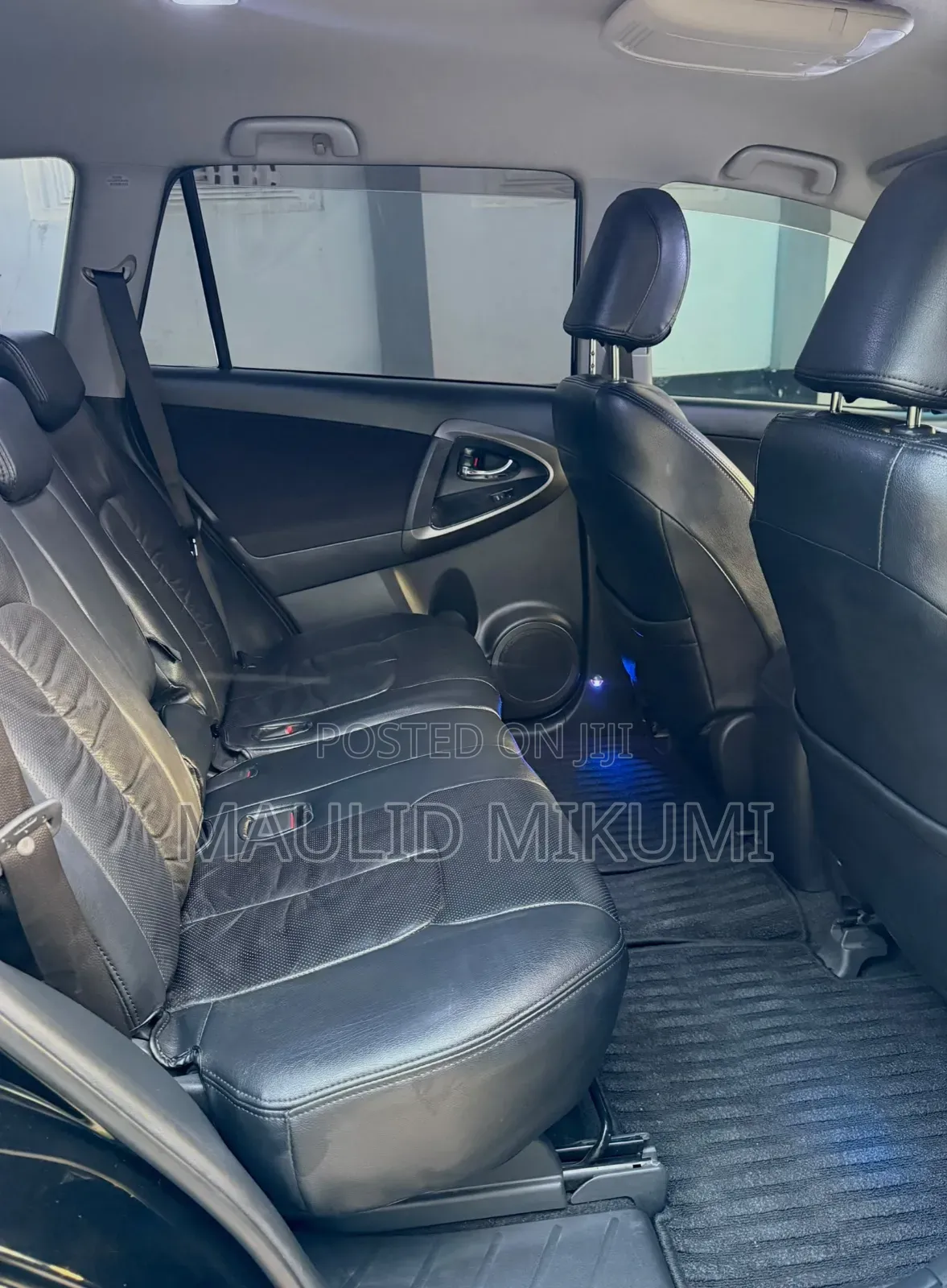 Toyota Vanguard 2010 Black