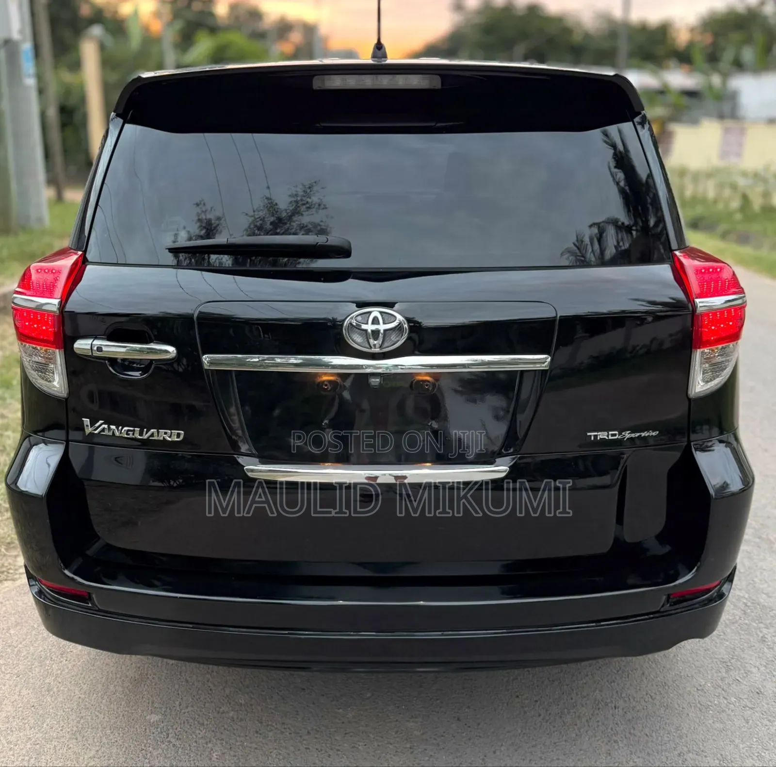 Toyota Vanguard 2010 Black