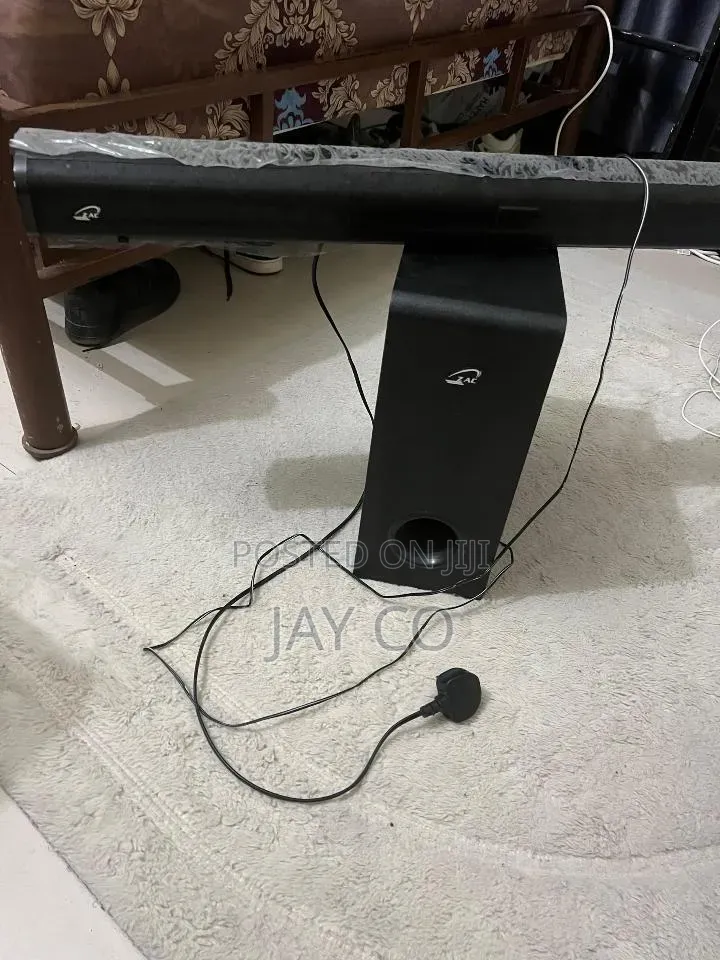 Izac 3
Sound Bar