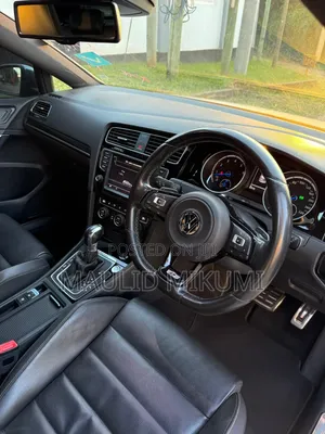 Volkswagen Golf R 4-Door 2016 White