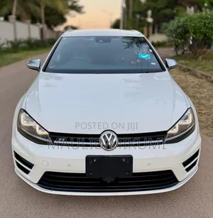 Volkswagen Golf R 4-Door 2016 White