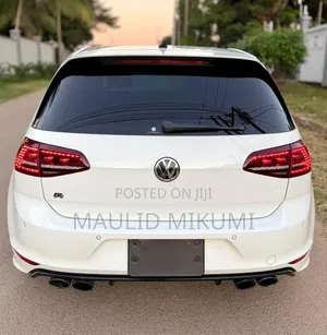 Volkswagen Golf R 4-Door 2016 White
