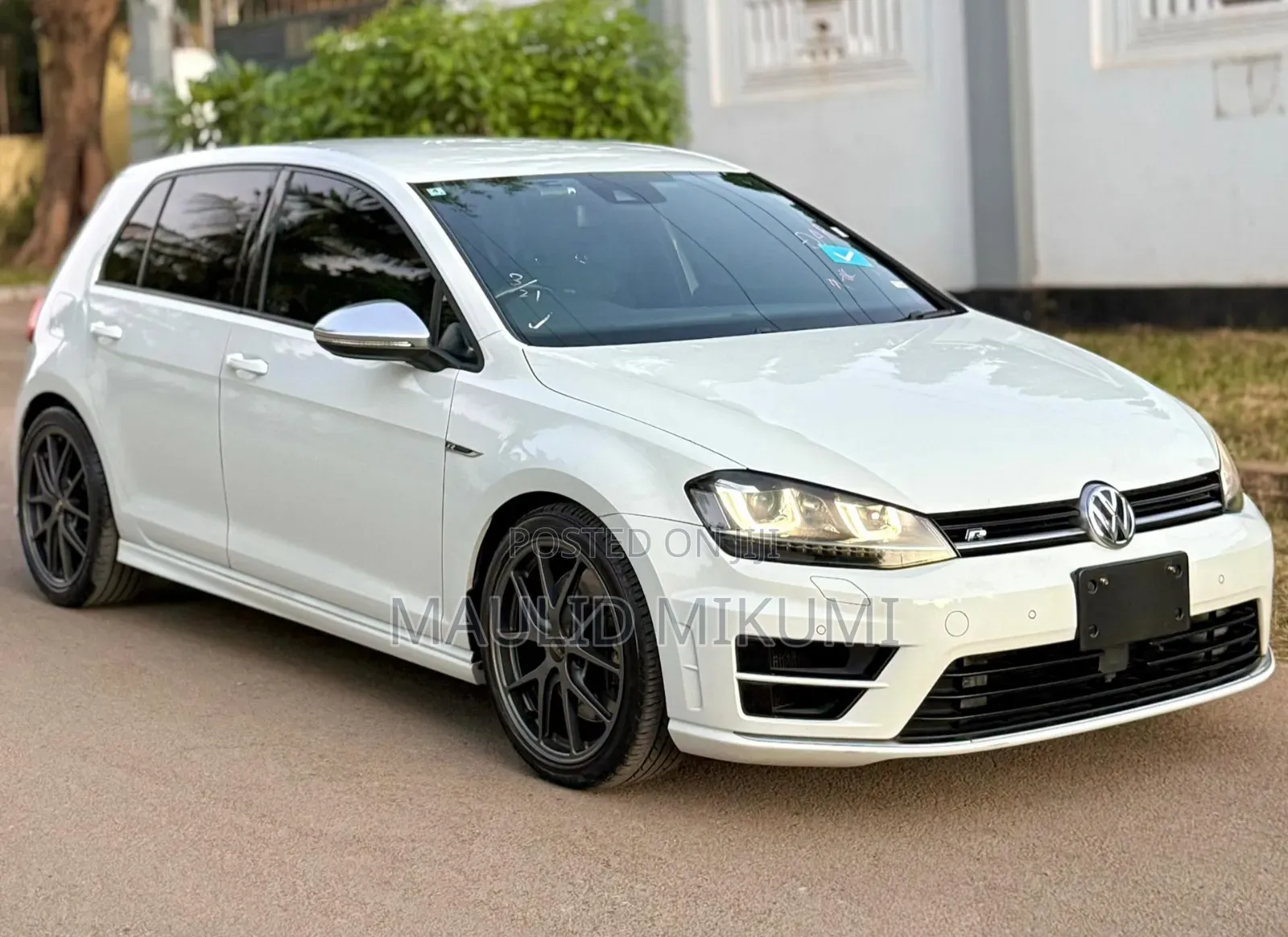 Volkswagen Golf R 4-Door 2016 White