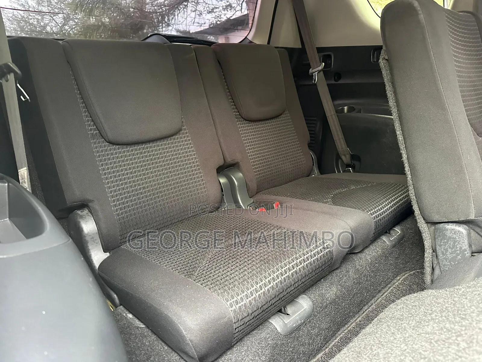 Toyota Vanguard 2010 Silver