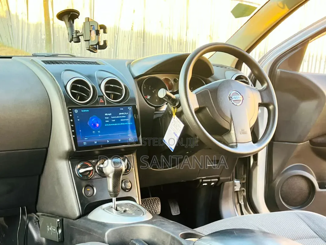 Nissan Dualis 2010 Silver