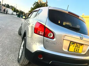 Nissan Dualis 2010 Silver