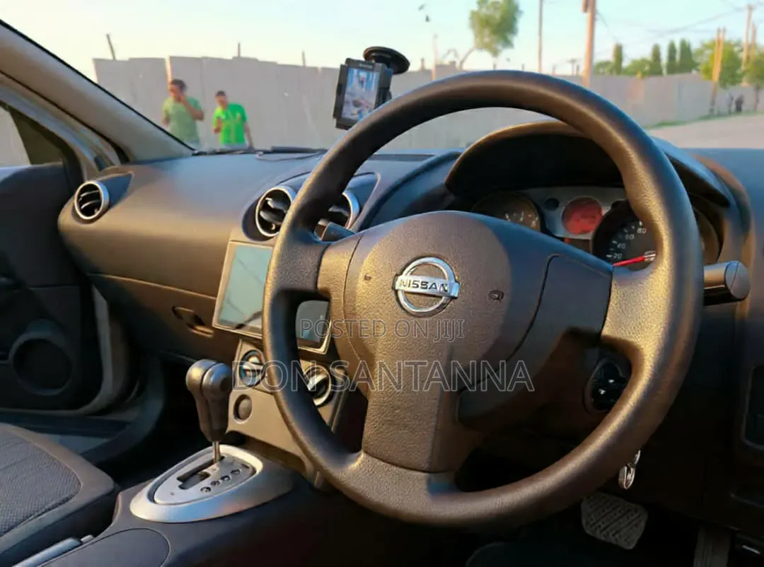 Nissan Dualis 2010 Silver