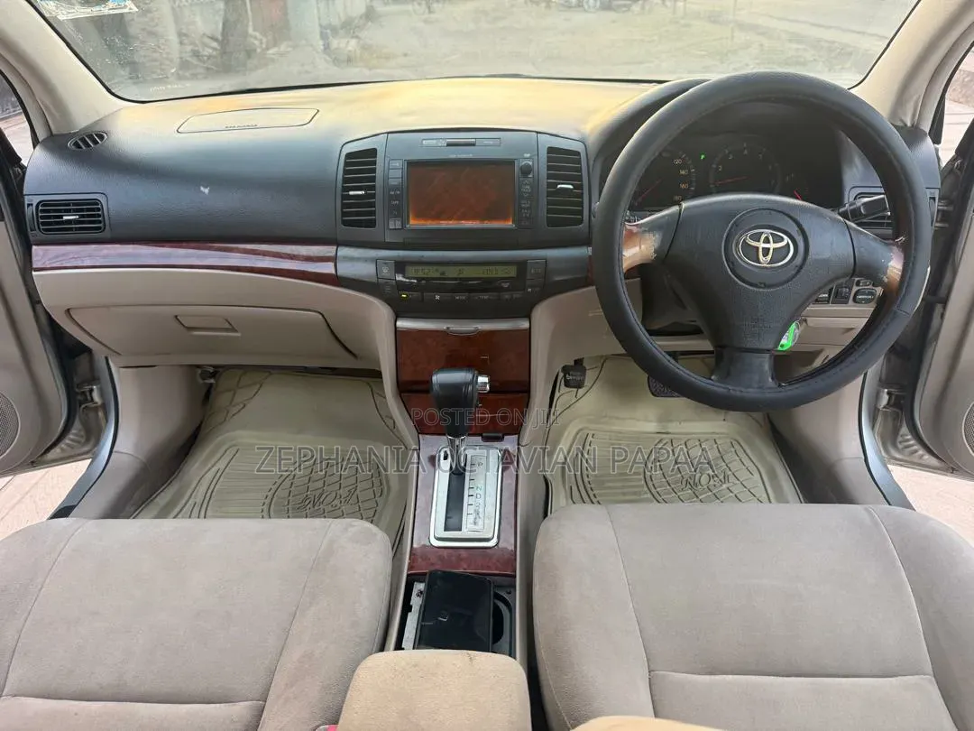 Toyota Premio 2003 Silver