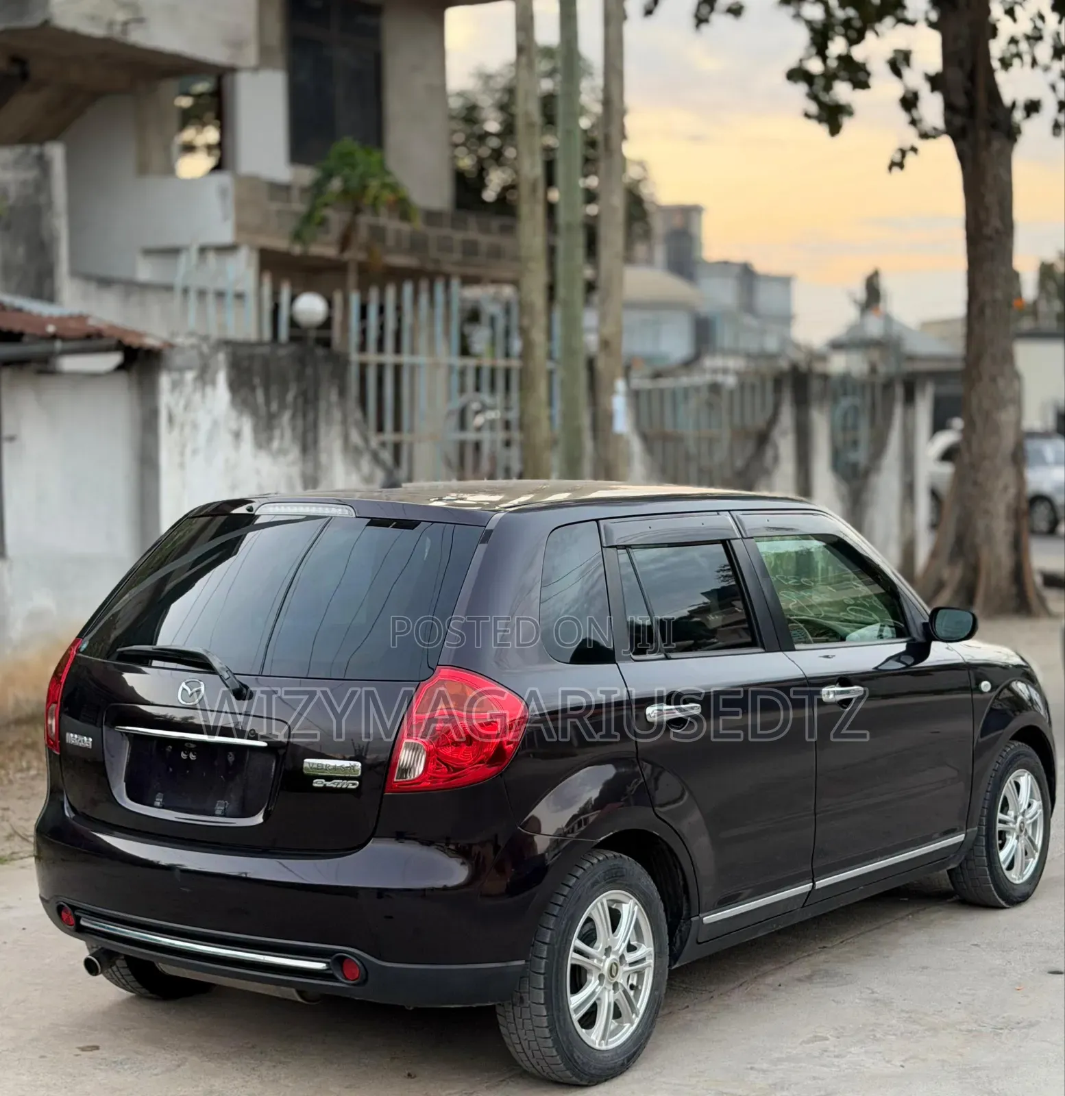 Mazda Verisa 2008 Brown