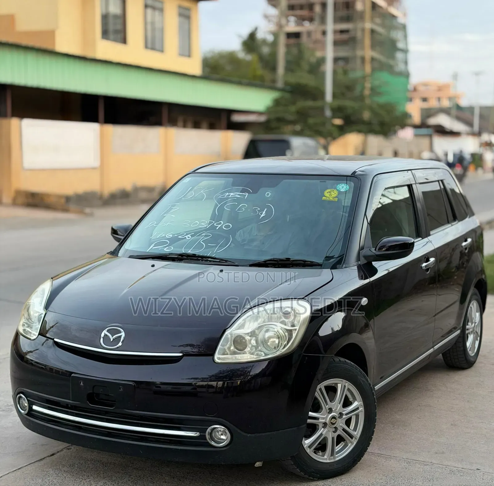 Mazda Verisa 2008 Brown