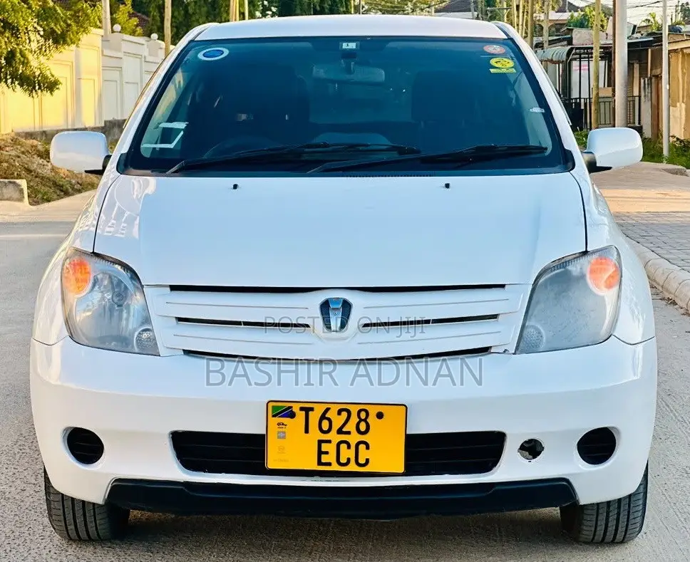 Toyota IST 2004 Pearl