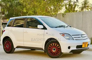 Toyota IST 2004 Pearl