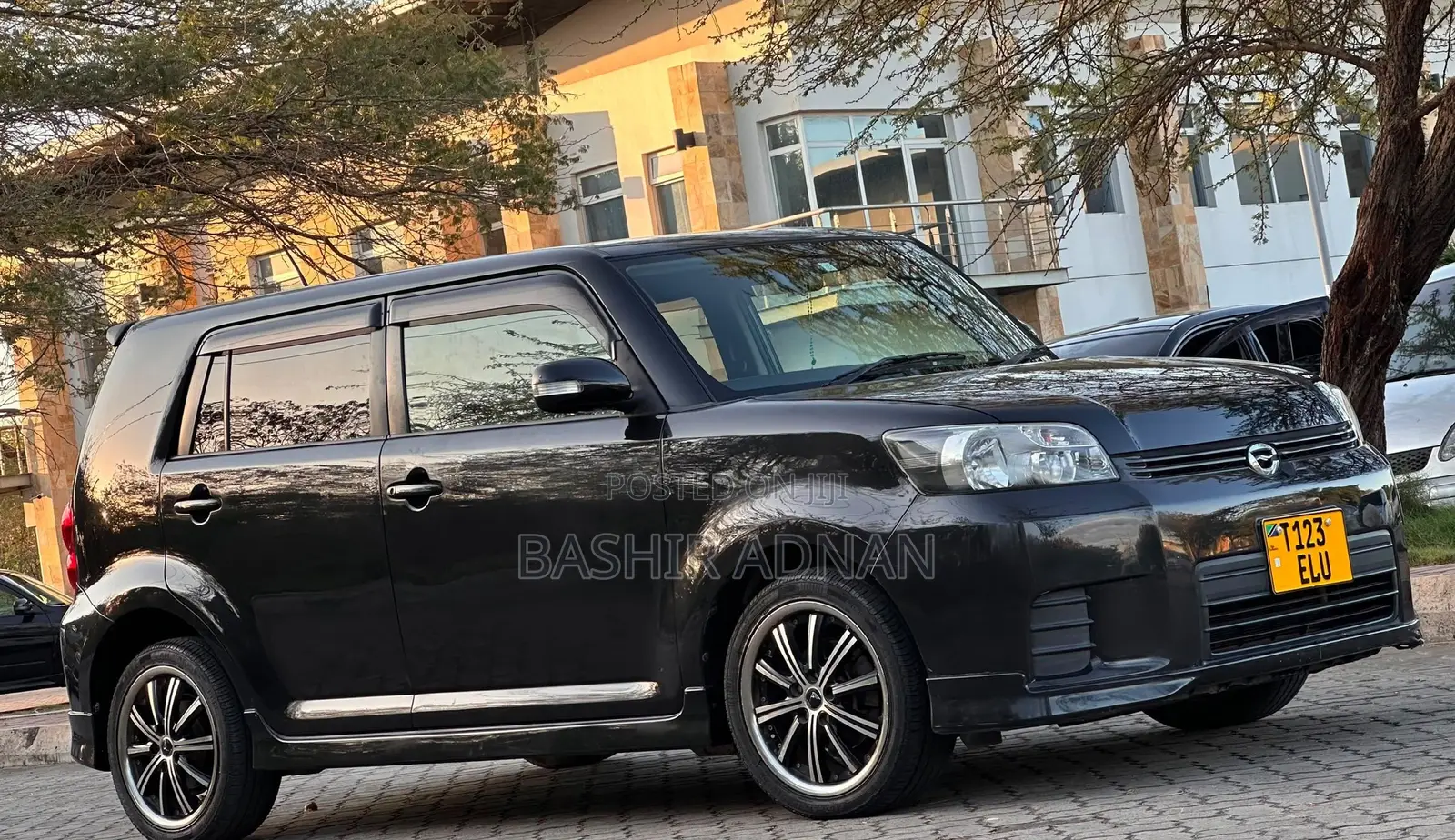 Toyota Corolla Rumion Hatchback 1.5 FWD 2009 Matt Black